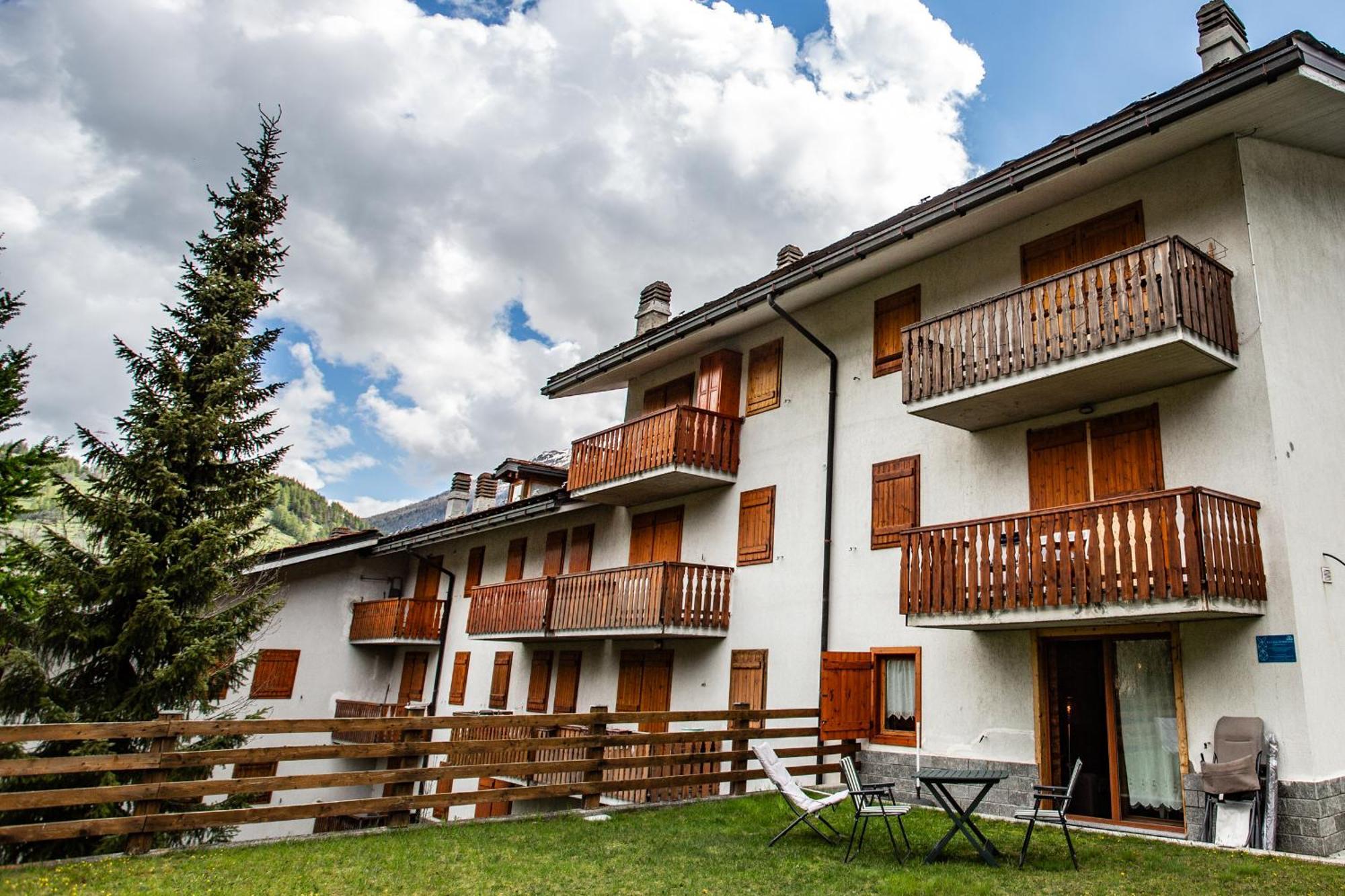 La Casa Di Matilde - Trilocale Vicinissimo Alle Piste Da Sci La Thuile Exterior foto